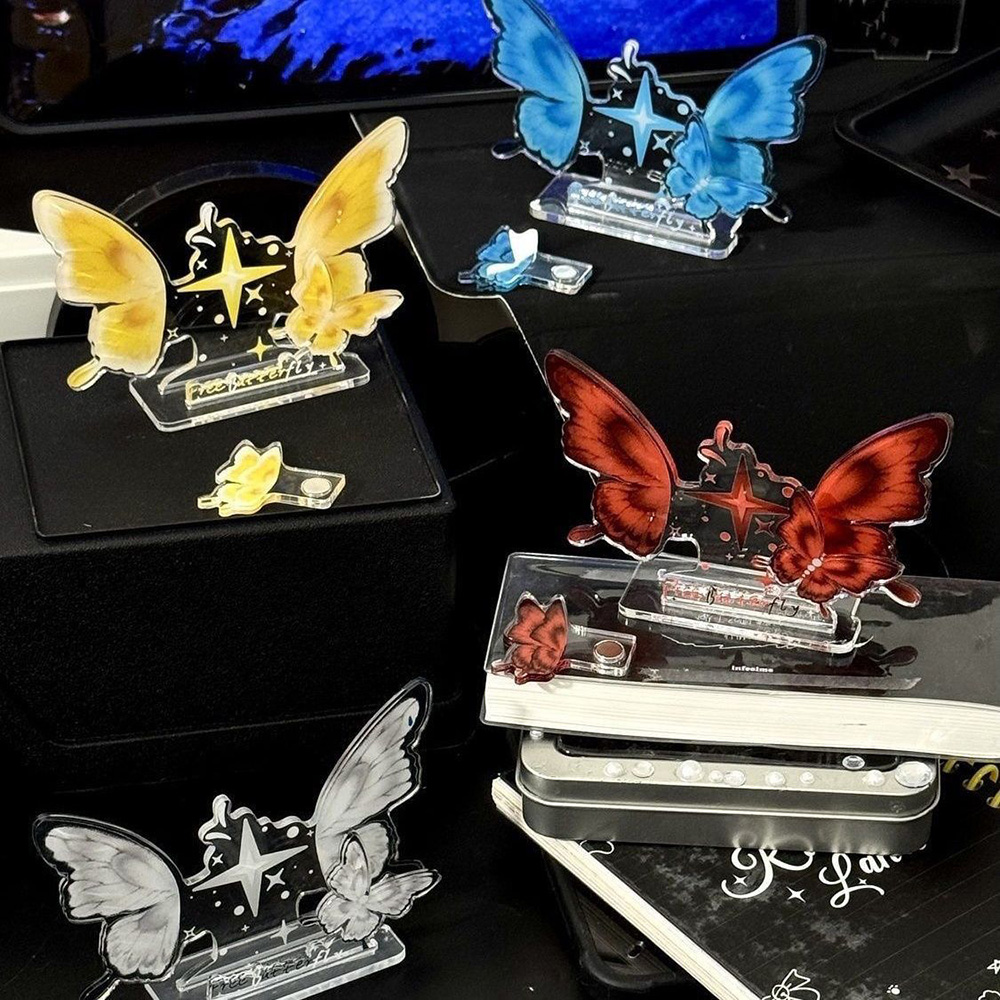 4 Stück Schmetterlings-Acryl-A – Desk Setup Photo Bewertung und Preis