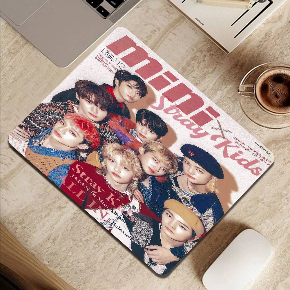 Kpop S-Stray K-Kids DIY Cartoo – Desk Setup Kpop Bewertung und Preis